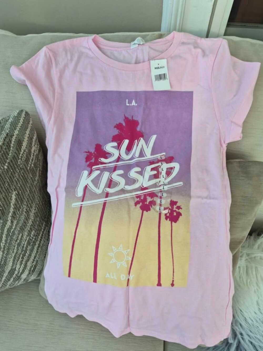 Alstyle Sun Kissed Graphic T-Shirt Size Large juniors